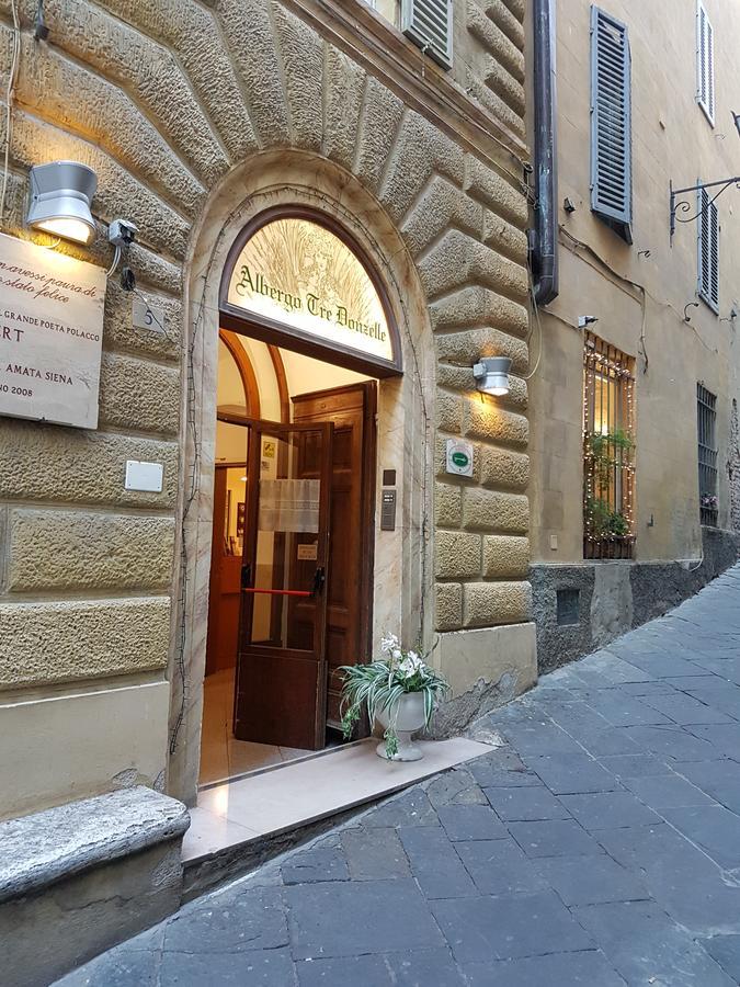 Albergo Tre Donzelle Siena Exterior photo